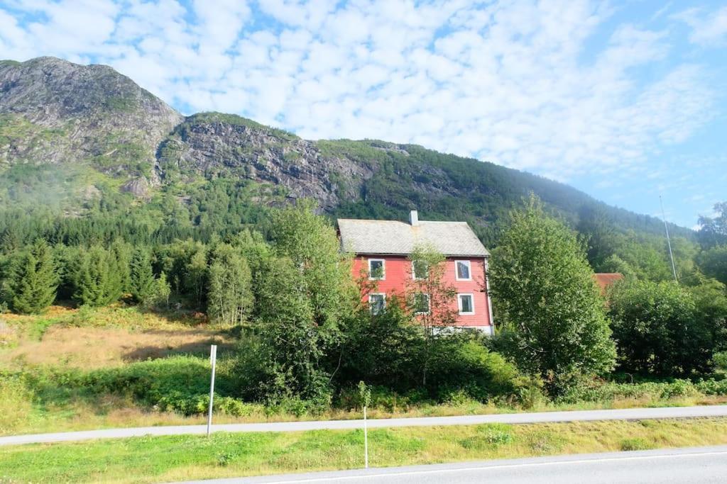 Apartment With Lake View In Jolster Årdal Extérieur photo