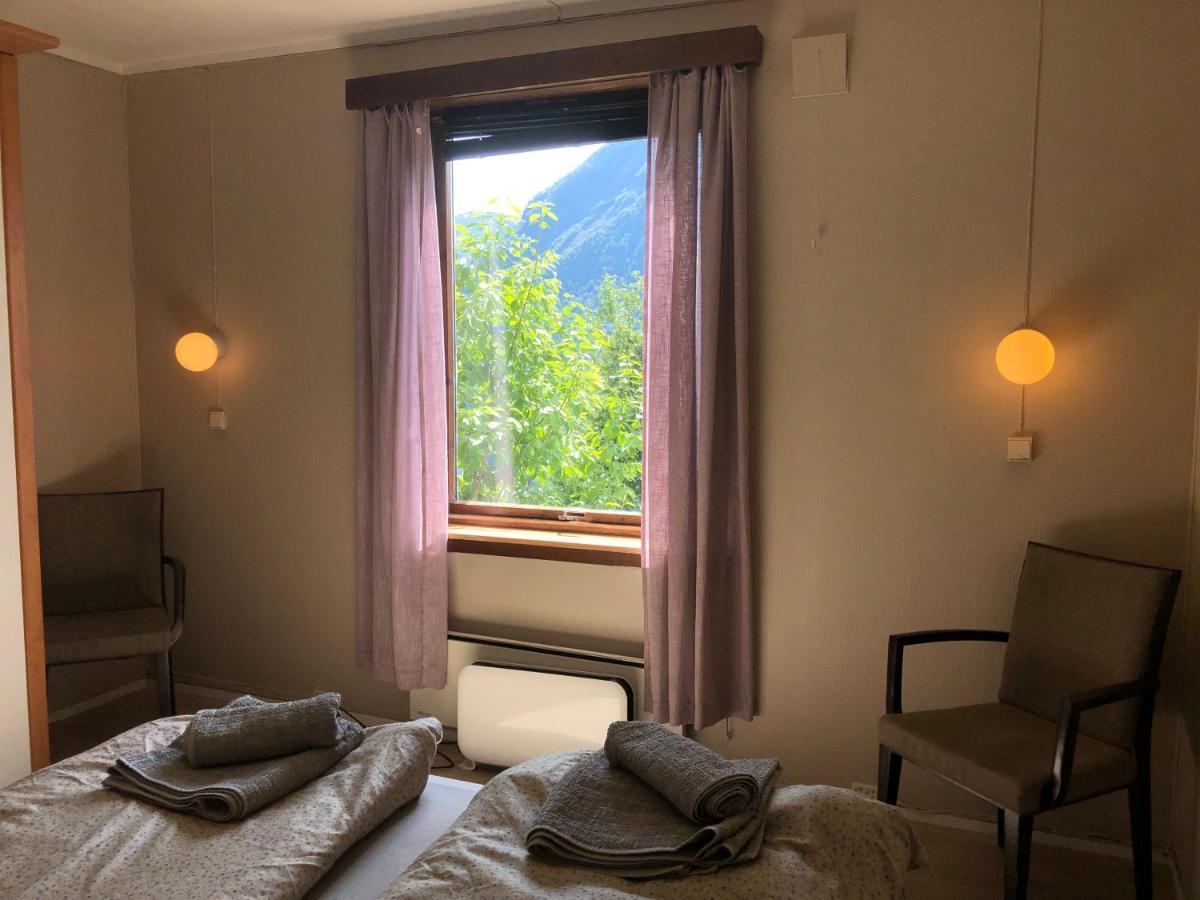 Apartment With Lake View In Jolster Årdal Extérieur photo